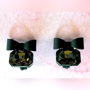 Black Clasp Cute Bow earrings